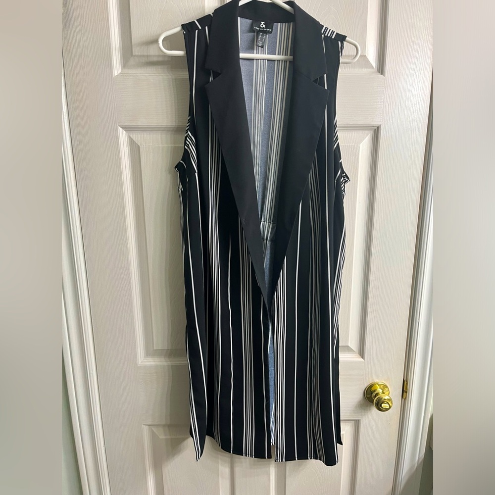 Love & Legend open vest size 16